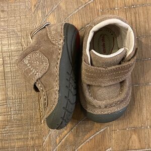 Stride Rite Brown Suede Darwin Baby Shoes EUC Size 3W